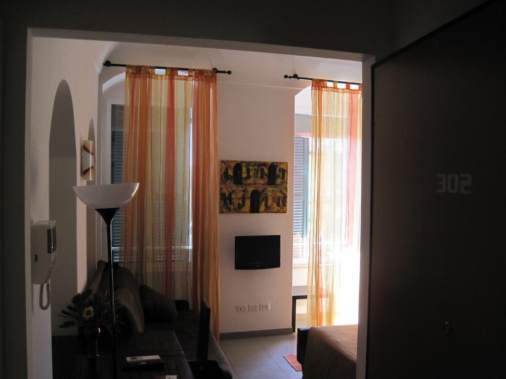 Colombo Apartments Sanremo Værelse billede