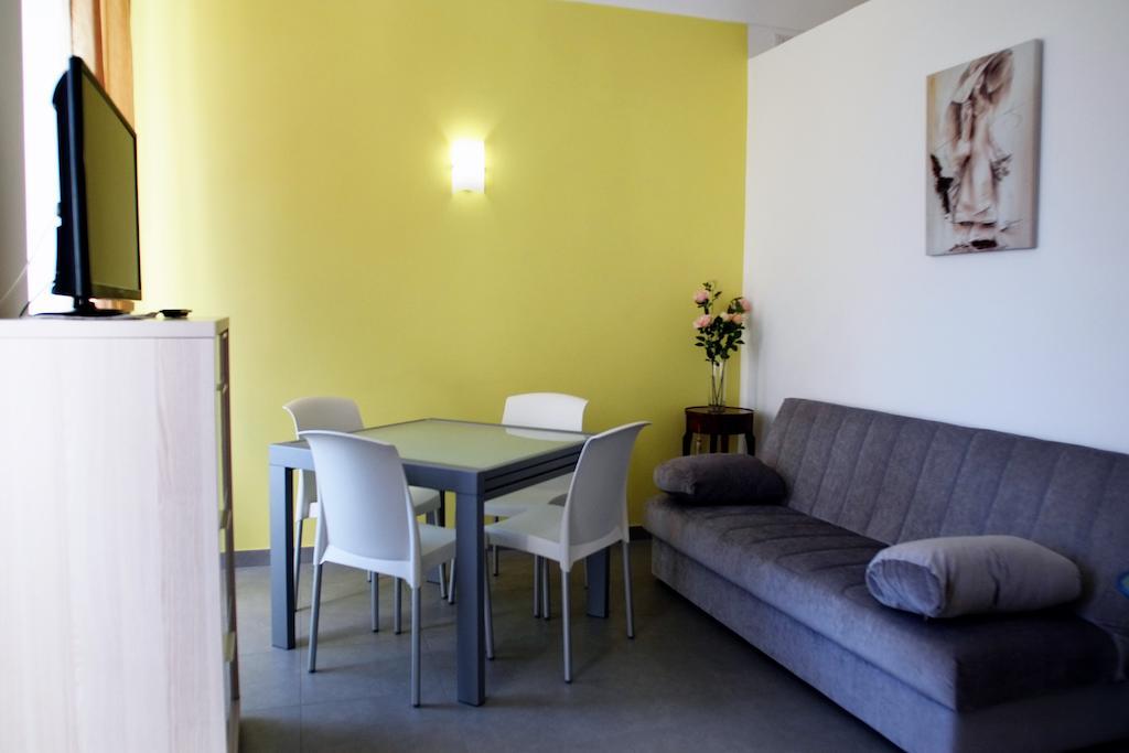 Colombo Apartments Sanremo Værelse billede